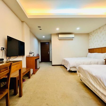 Mucha Boutique Hotel Yilan Exterior photo