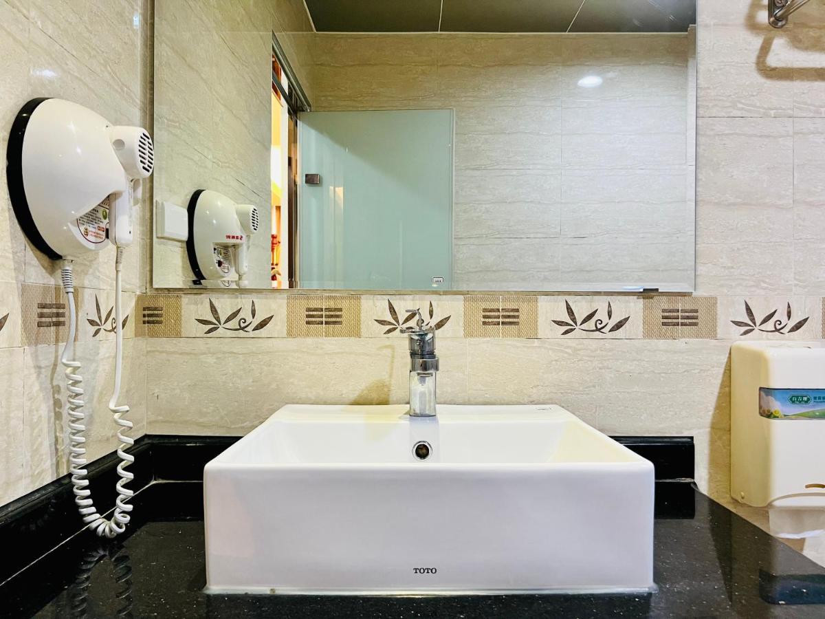 Mucha Boutique Hotel Yilan Exterior photo